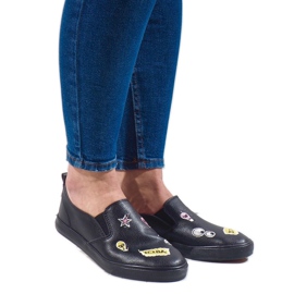 Tênis preto com estampas G82-3