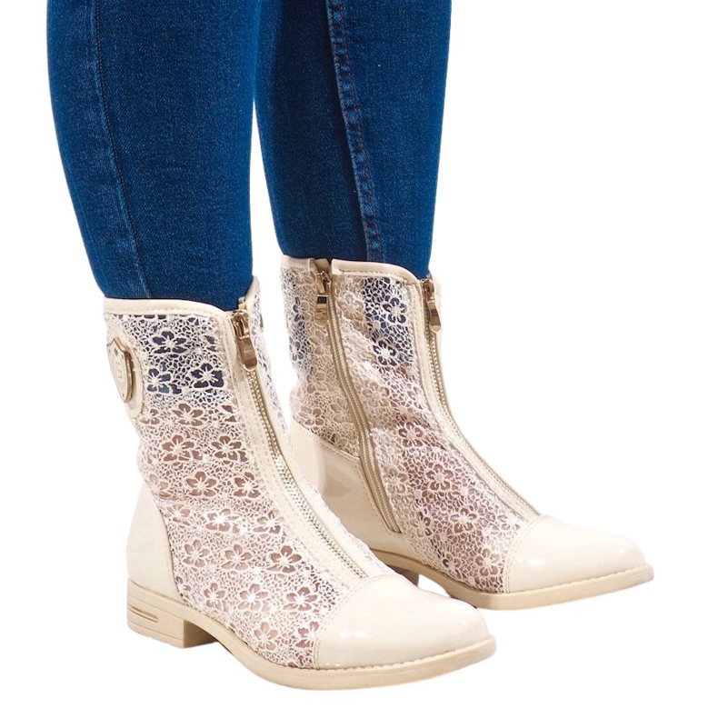Botas rasas bege com aberturas X362