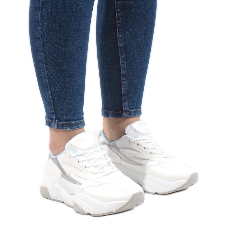 Tênis esportivos brancos SX001-6 azul