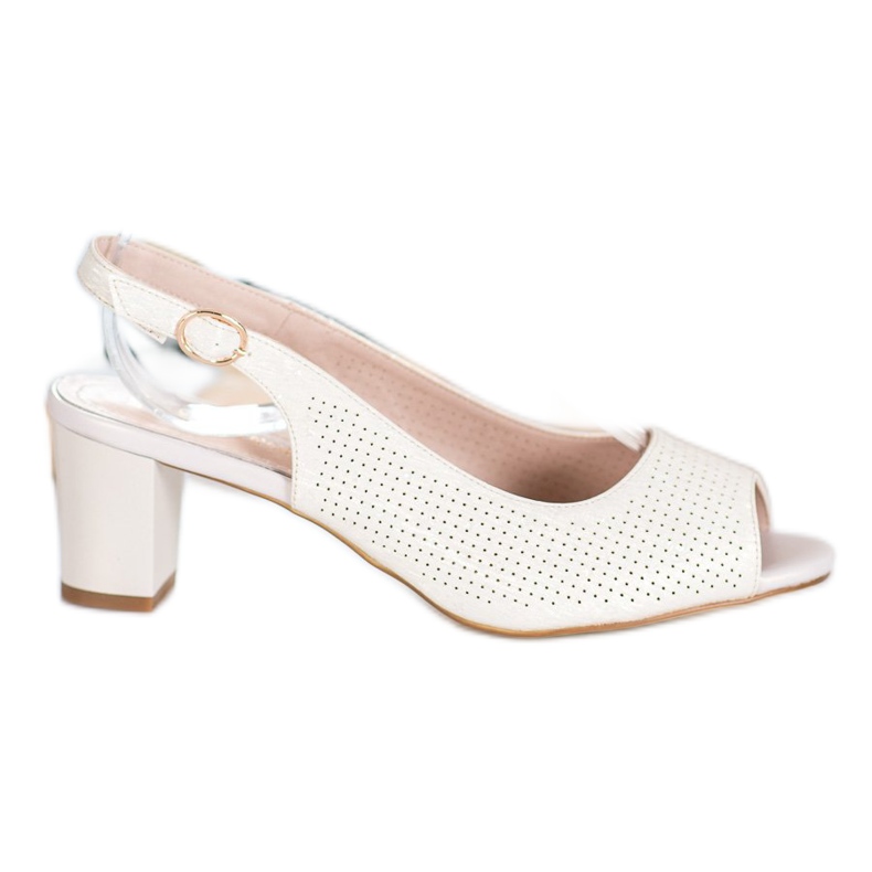 Sergio Leone Sandálias a céu aberto em um bar amarelo