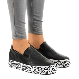 Tênis preto WNH-3 slip-on