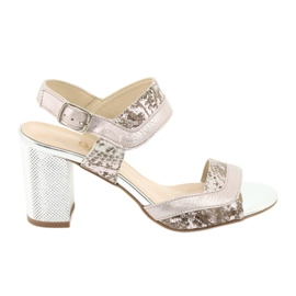 Sandálias na postagem do Gamis 3942 bege rosa prata