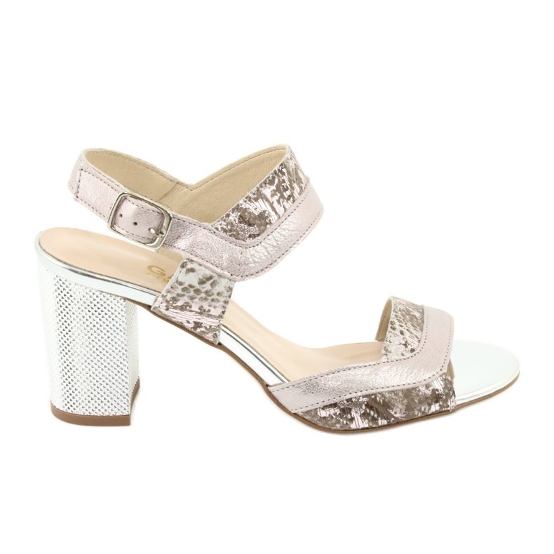 Sandálias na postagem do Gamis 3942 bege rosa prata