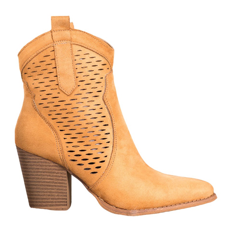 Seastar Cowgirls a céu aberto em um pilar castanho