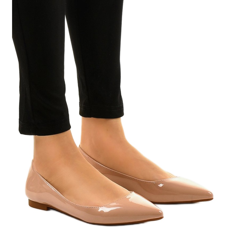 Bailarinas bege envernizadas no ponto MM5018