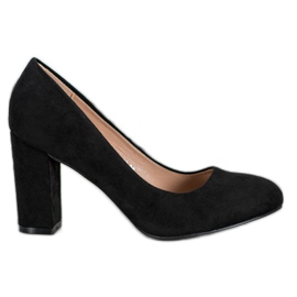 SHELOVET Bombas clássicas em um pilar preto