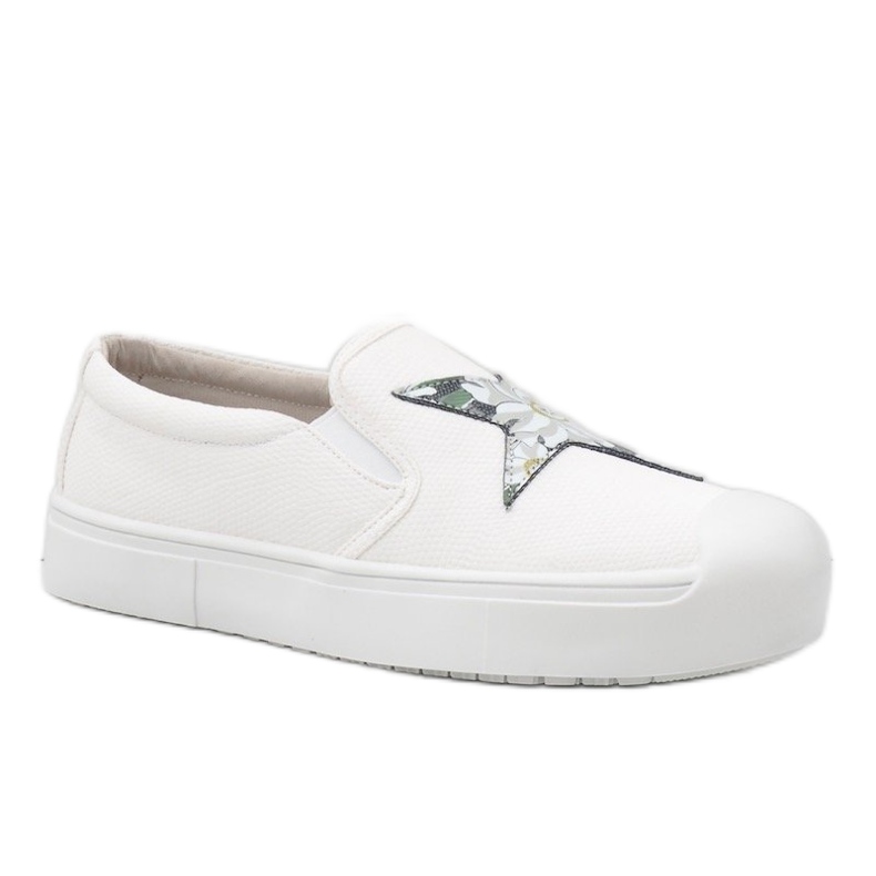 Tênis branco slip-on com uma estrela JT28-41