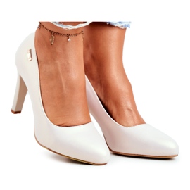 Bombas para mulheres Pearl Beige em um Pilar Sergio Leone Campbell bege