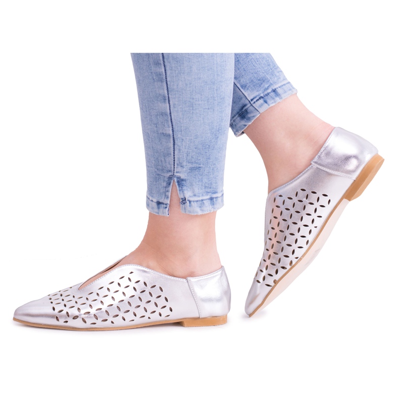 Sapatos femininos sintéticos Lu Boo Silver Slip-On cinza