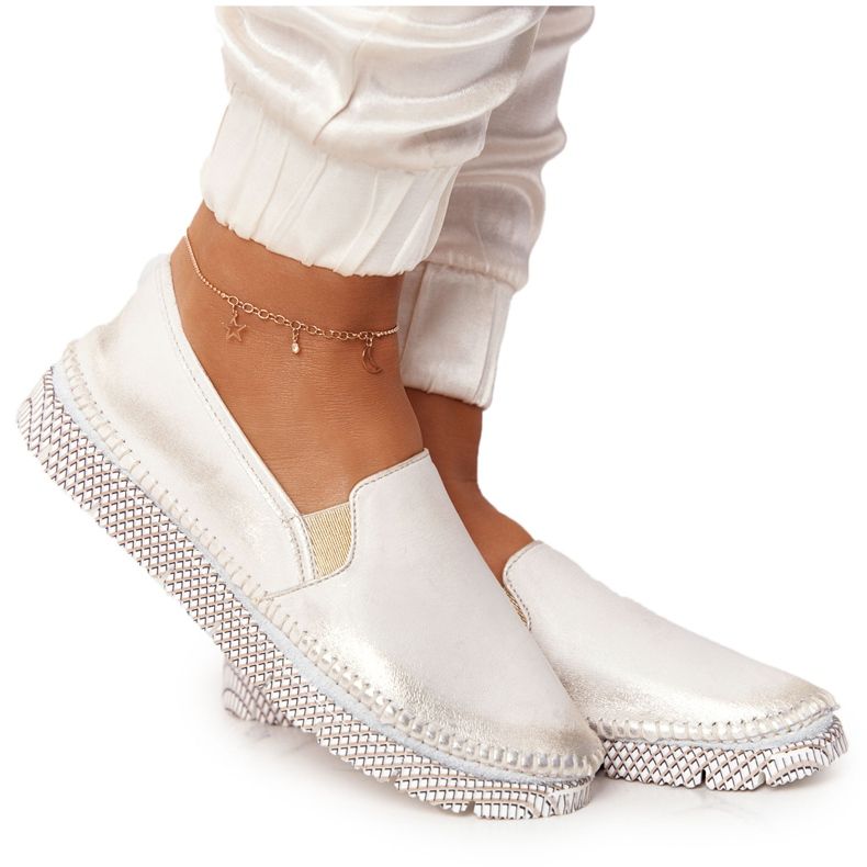 Brogues feminino Maciejka Couro Slip-on Ouro 03512-25 dourado