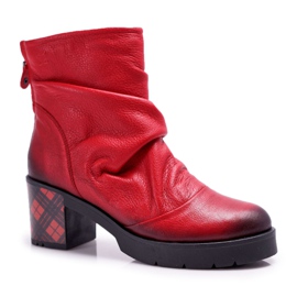 Botas Maciejka de couro feminino vermelhas 04216-08 / 00-3 vermelho