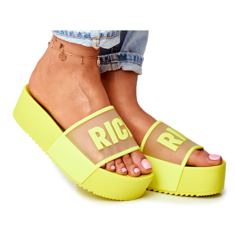 PS1 Chinelos femininos na plataforma amarelo rico