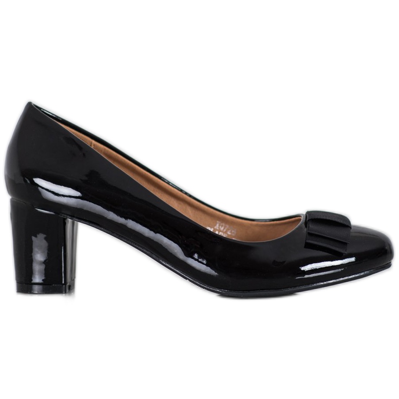 Weide Bombas lacadas preto