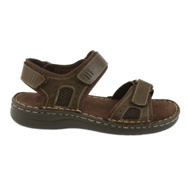 Sandálias esportivas confortáveis ​​de couro American Club CY13 / 20 marrom