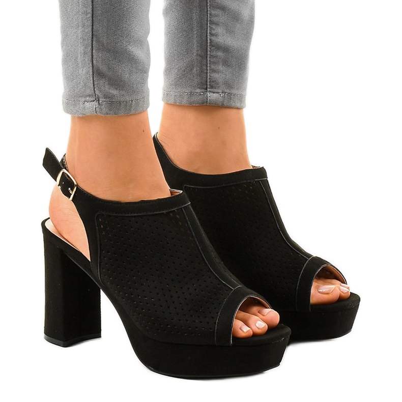 Sandálias pretas de salto alto 9R82 preto