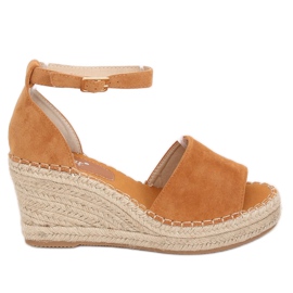 Alpercatas em um camelo em cunha TU147 Camel marrom