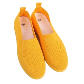 O tênis ZK116 Giallo amarelo para mulher