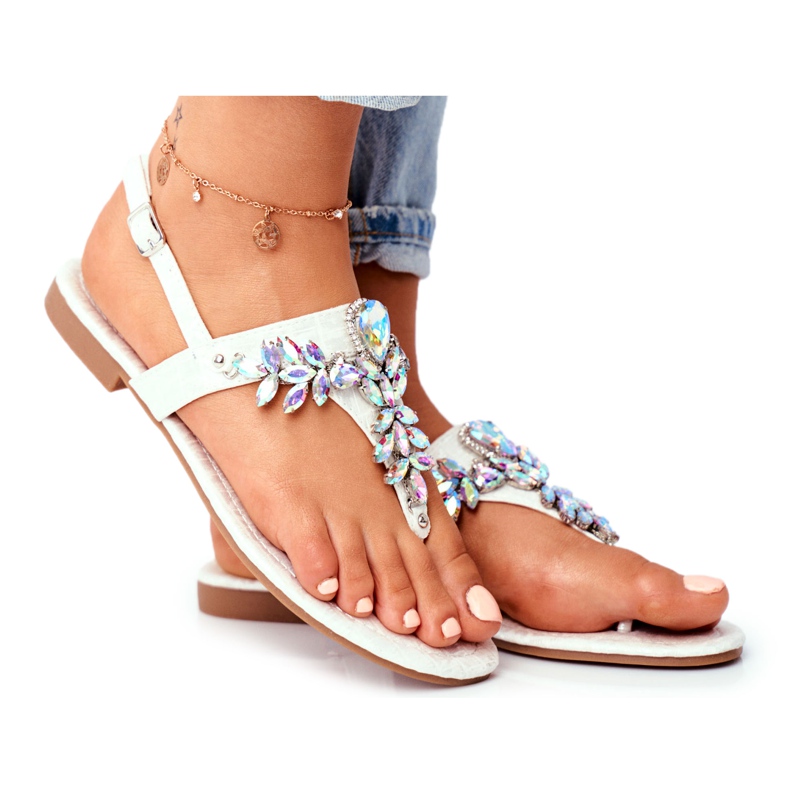 Sandálias femininas elegantes flip-flops prata cristais sob controle cinza
