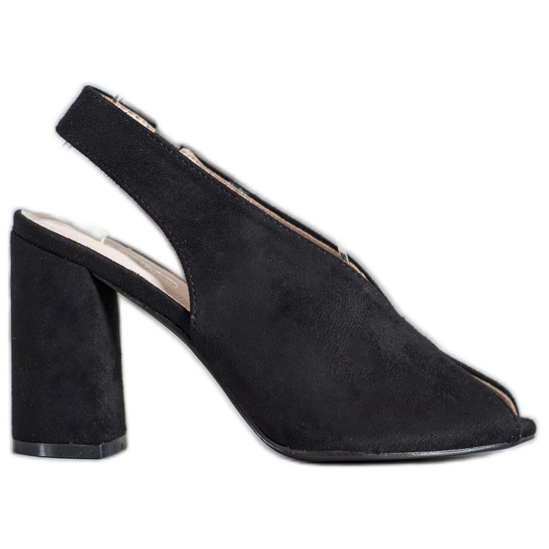 Filippo Sandálias deslizantes em um bar preto