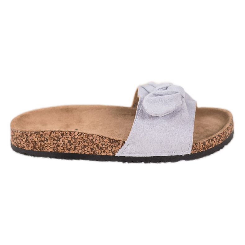 Evento Chinelos de camurça na plataforma cinza