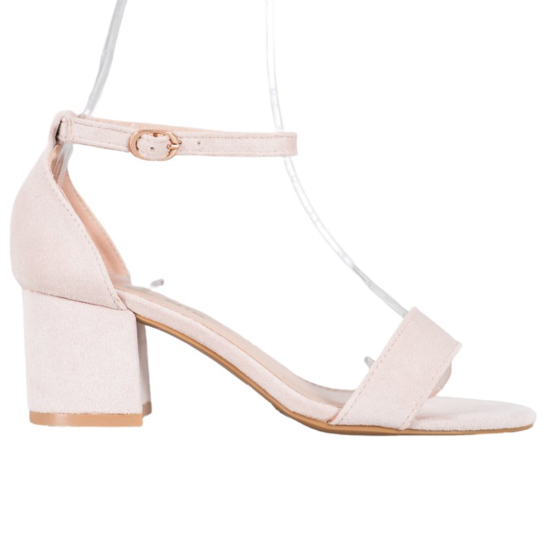 Nio Nio Sandálias confortáveis ​​em um bar castanho