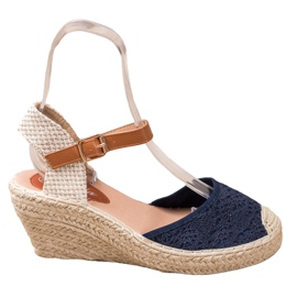 Renda Alpercatas com fivela azul