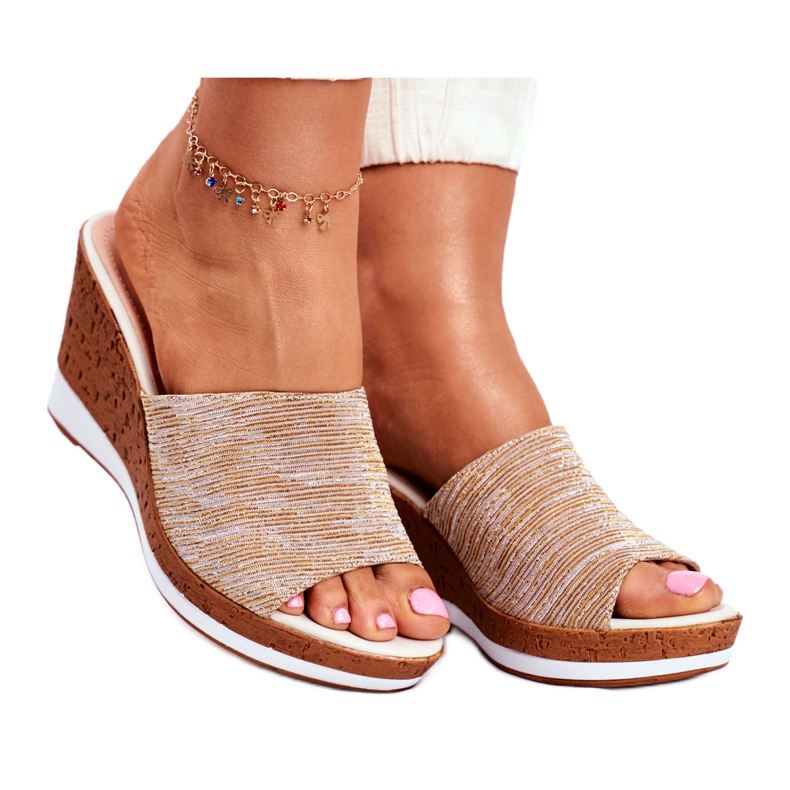 Chinelos femininos em cunha Sergio Leone Beige SK320 bege dourado