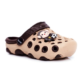 Chinelos infantis de espuma Crocs Brown Monkey Footballer marrom