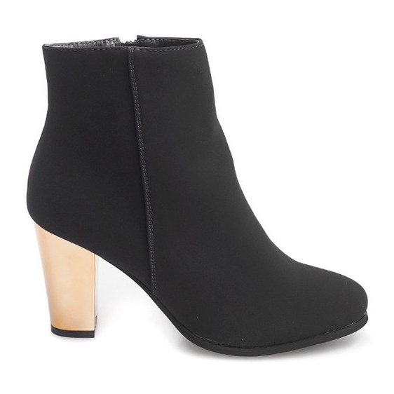 BM Botas cinza em um poste B2908 cinza