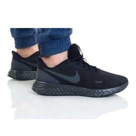 Sapatilhas Nike Revolution 5 4EU M BQ6714-004 preto