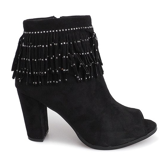 Abra as botas em um post F832 Preto