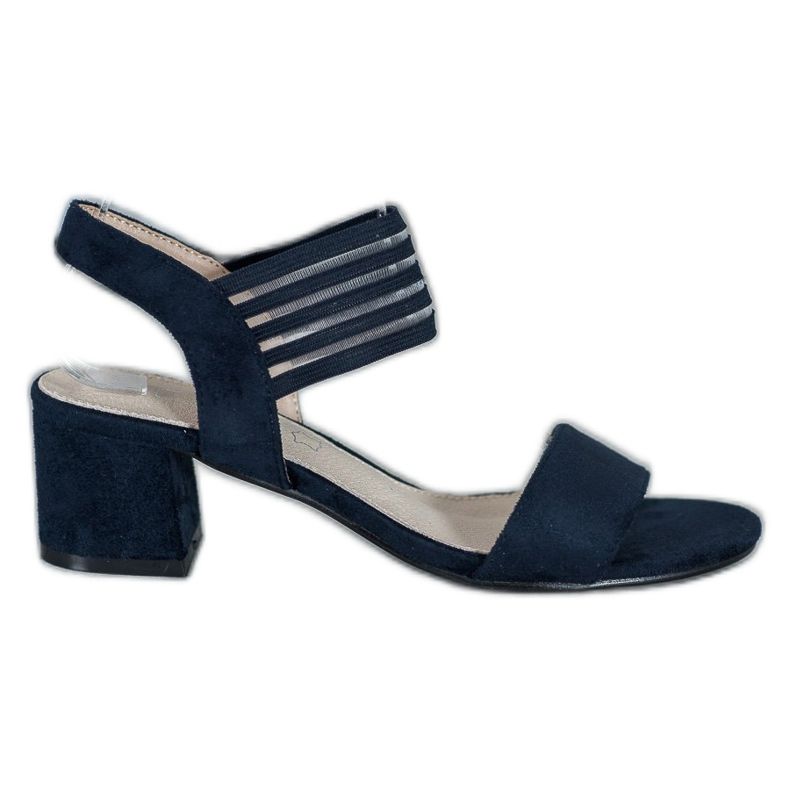 Filippo Slip-on Sandals em uma postagem azul Filippo Slip-on Sandals em uma postagem azul
