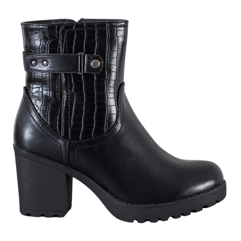 J. Star Botas quentes no poste preto