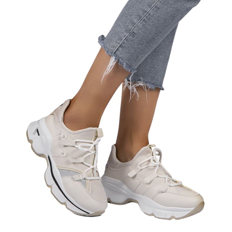 Tênis de lycra bege C947