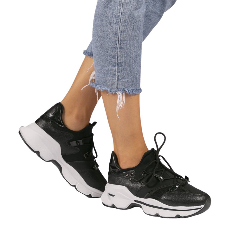 Tênis de lycra preto C947