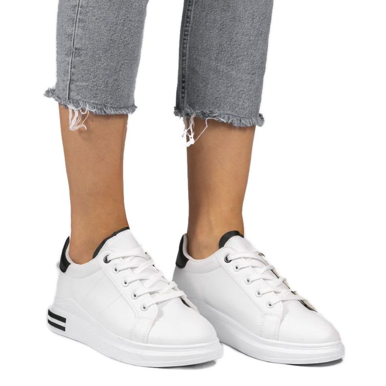 Tênis clássico branco LG20 preto