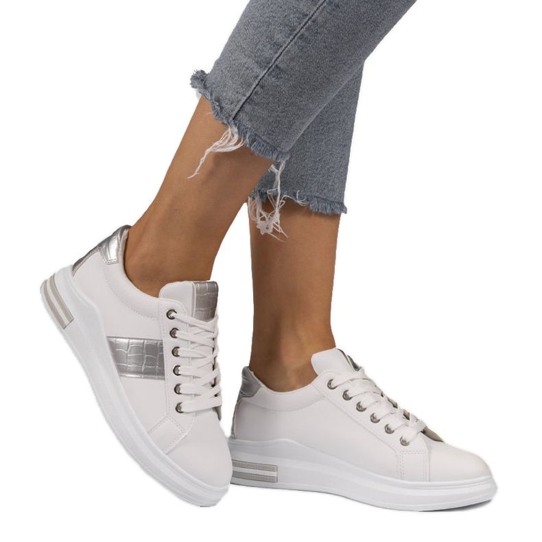Tênis da moda branco com couro ecológico C912 prata cinza
