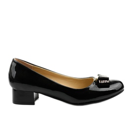 Bombas lacadas pretas no poste GFA89 preto Bombas lacadas pretas no poste GFA89 preto