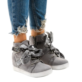 Tênis de camurça cinza com fivela Haiphaia