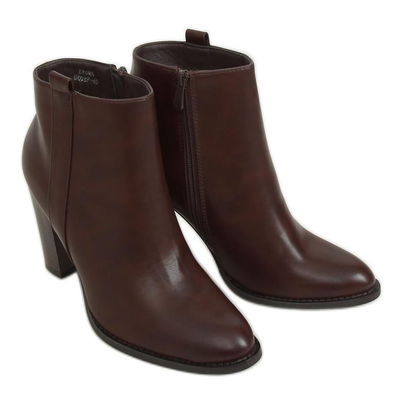 Botas clássicas marrons UK08P Marrom no poste castanho