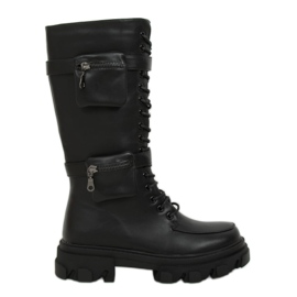 Botas pretas com bolsas RB64P Preto