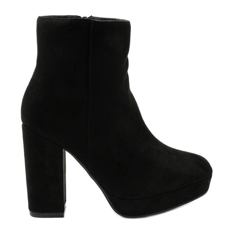 Botins de camurça preta no poste Skye preto