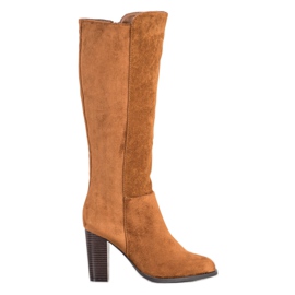 Seastar Botas em um pilar marrom