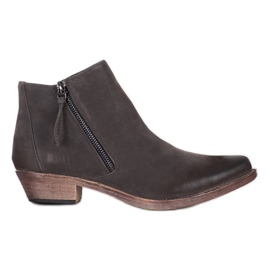 Kylie Cowgirls no controle deslizante marrom