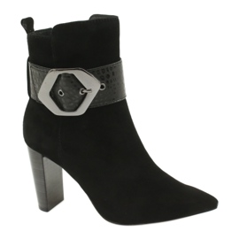 Caprice Botas de couro preto com fivela 25317-25 025 Caprice Botas de couro preto com fivela 25317-25 025