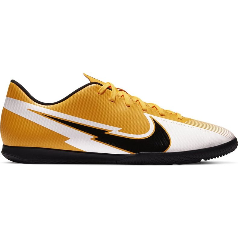 Chuteiras Nike Mercurial Vapor 13 Club Ic AT7997 801 laranja amarelo