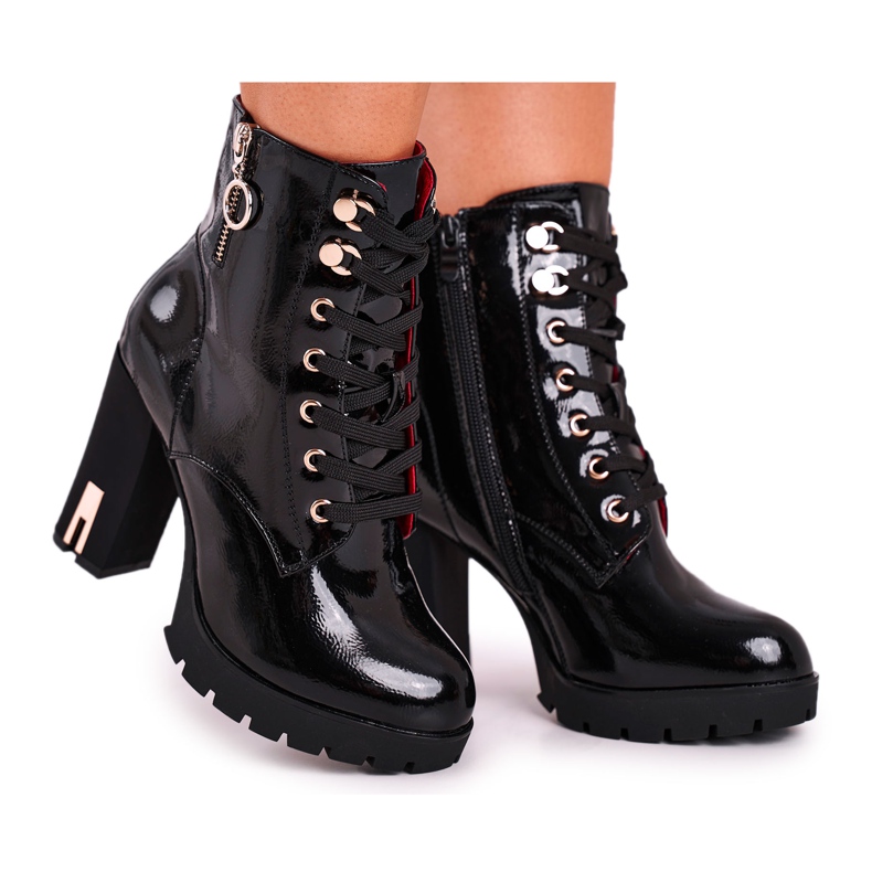 FE1 Botas femininas de salto alto lacado preto Kahina
