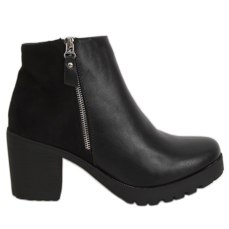 Botas pretas com salto largo J802 Preto