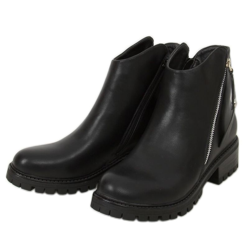 Botas pretas no protetor K-9996-2 Preto