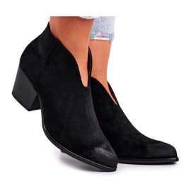 Vinceza Melhor escolha de botas femininas com corte preto Vinceza Melhor escolha de botas femininas com corte preto